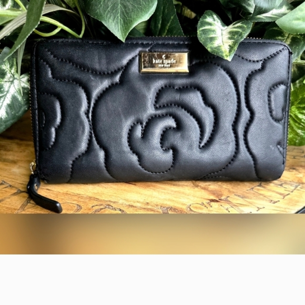 Kate Spade Black Sedgewick Embossed Women's Wallet